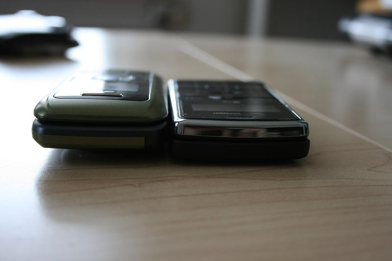 Illustration for article titled Lightning Review: LG enV2 from Verizon